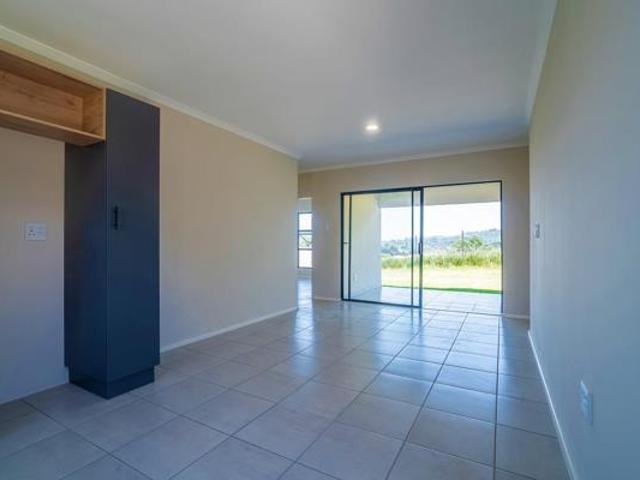 Townhouse for rent in Seaview, Kwazulu-natal