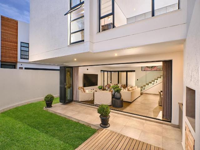 Townhouse for sale in Sandton, Gauteng