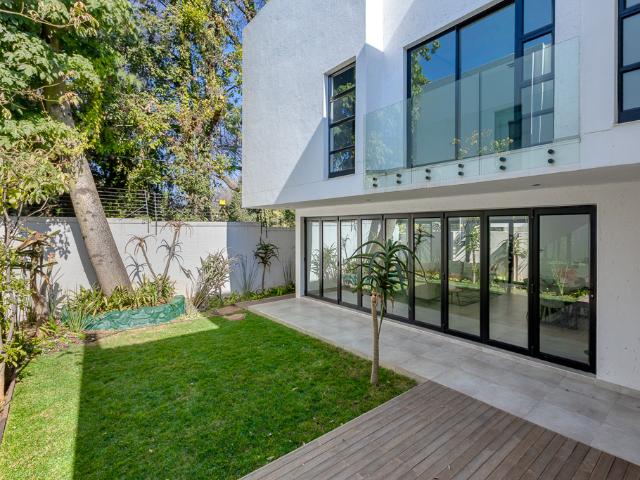 Townhouse for sale in Alexandra, Gauteng