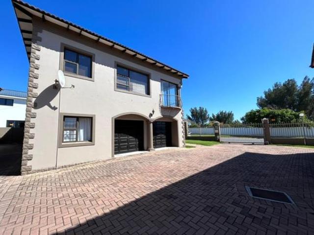 Townhouse for sale in Cape St Francis, Eastern Cape