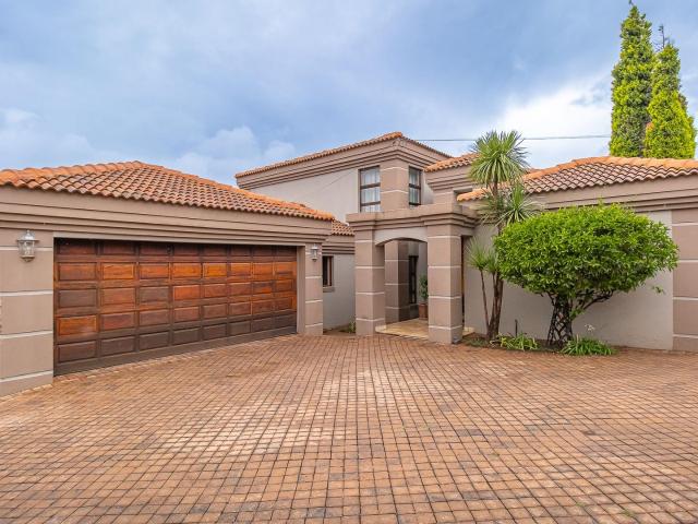 Townhouse for sale in Lesedi Local Municipality, Gauteng