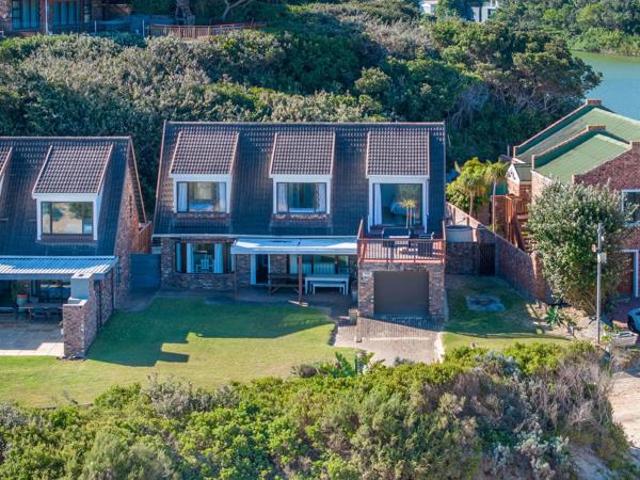 Townhouse for sale in Bushmans River Mouth, Eastern Cape