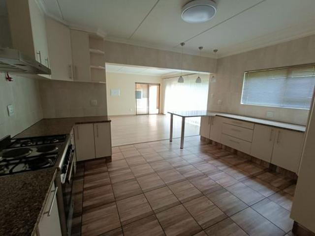 Townhouse for sale in Kroonstad, Free State