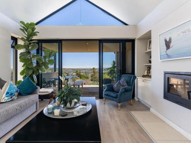 Townhouse for sale in Cape Town, Western Cape