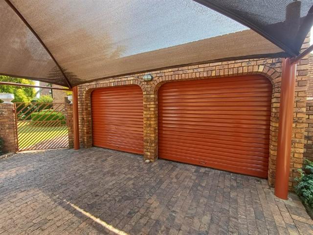 Townhouse for sale in Ekurhuleni, Gauteng