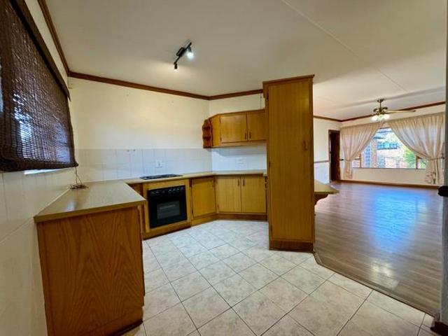 Townhouse for sale in Bloemfontein, Mangaung Metropolitan Municipality