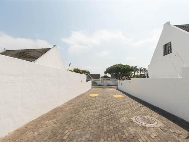 Townhouse for sale in Port Elizabeth, Eastern Cape