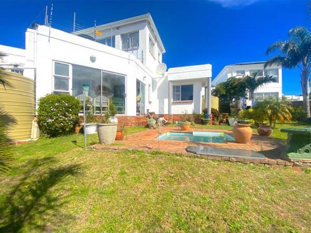 Townhouse for sale in Eastern Cape