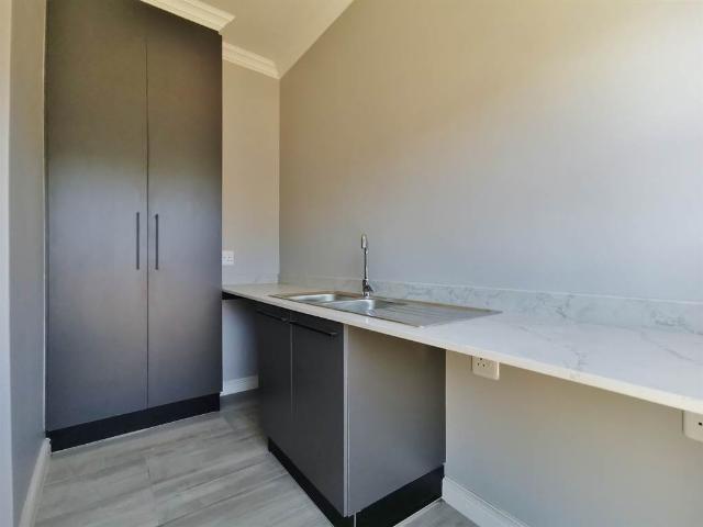 Townhouse for sale in Port Elizabeth, Eastern Cape