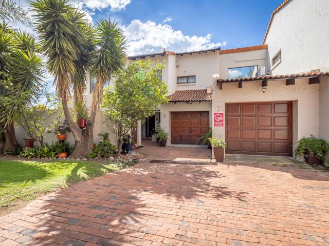 Townhouse for sale in Alexandra, Gauteng