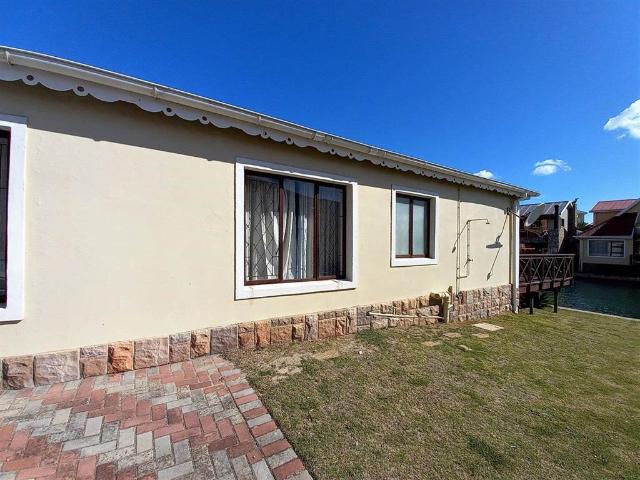 Townhouse for sale in Cape St Francis, Eastern Cape