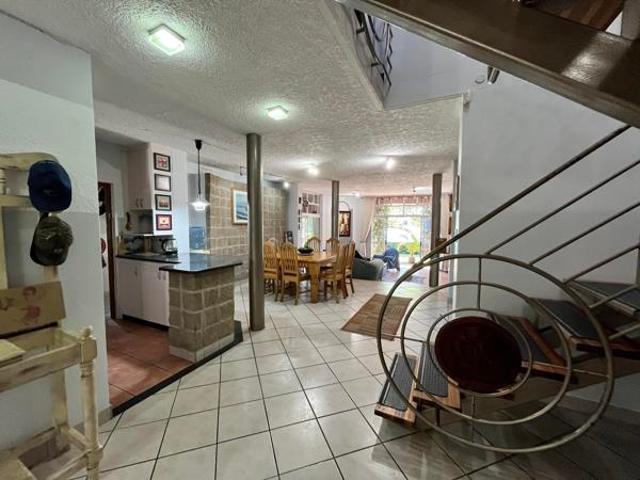 Townhouse for sale in UMhlathuze Municipality, Kwazulu-natal