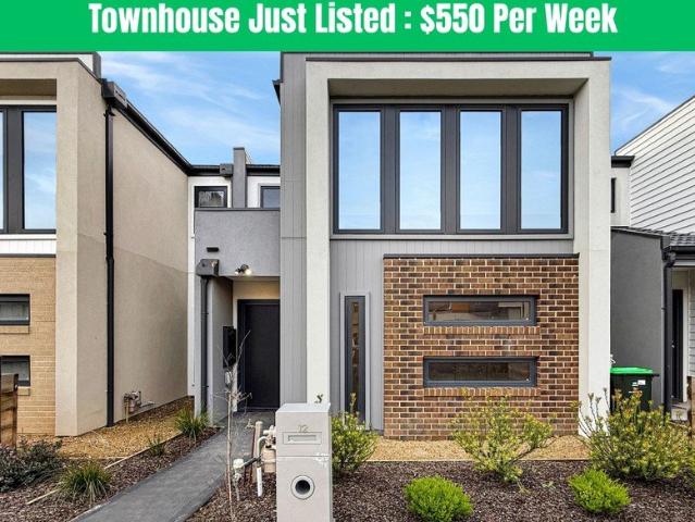 Townhouse for rent in Camerons Creek, Victoria