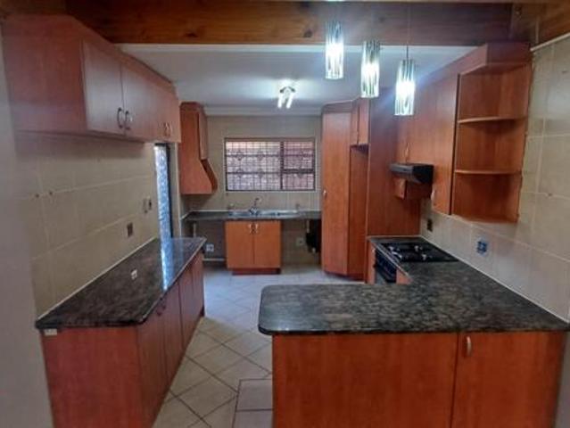 Townhouse for rent in Ekurhuleni, Gauteng