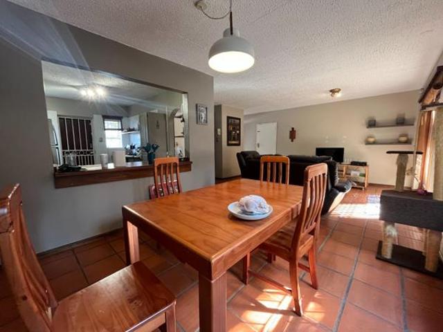 Townhouse for rent in Waterkloof, Gauteng