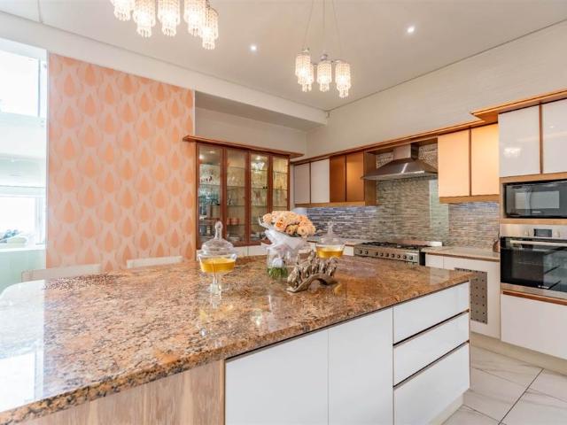 Townhouse for sale in Seaview, Kwazulu-natal