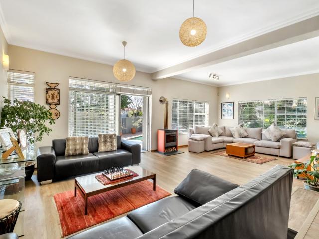 Townhouse for sale in Sandton, Morningside Townhouse for sale in Sandton, Morningside