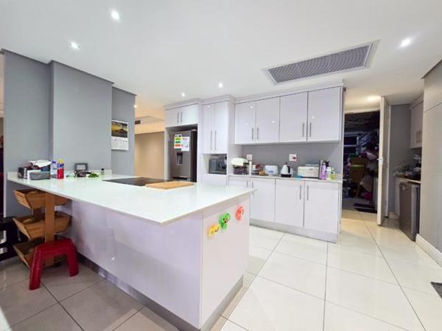 Townhouse for sale in Seaview, Kwazulu-natal