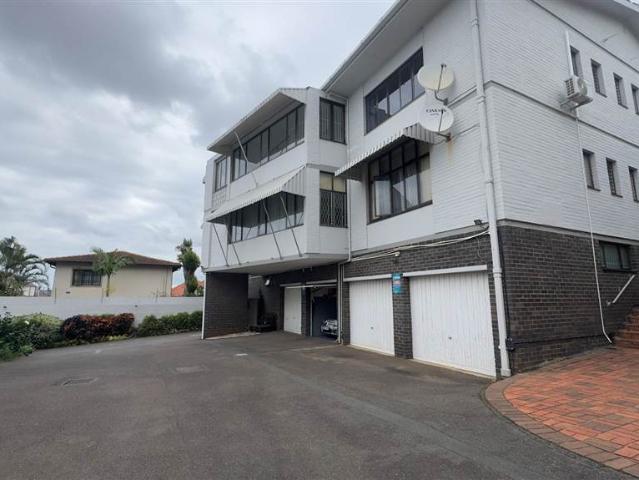 Townhouse for sale in Seaview, Kwazulu-natal