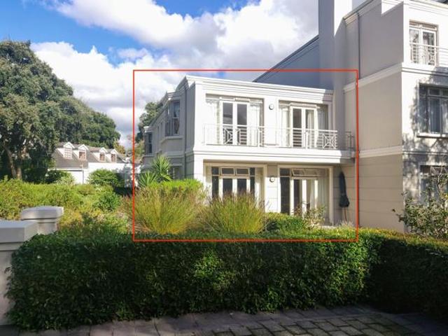 Townhouse for rent in Cape Town, City of Cape Town