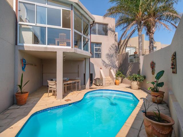 Townhouse for sale in Randburg, City of Johannesburg Metropolitan Municipality