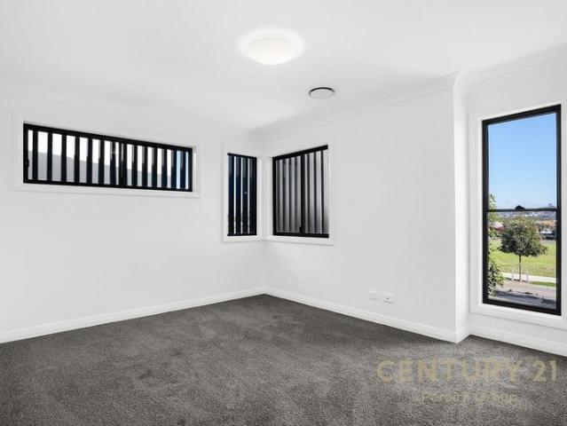 Townhouse for rent in Sydney, New South Wales