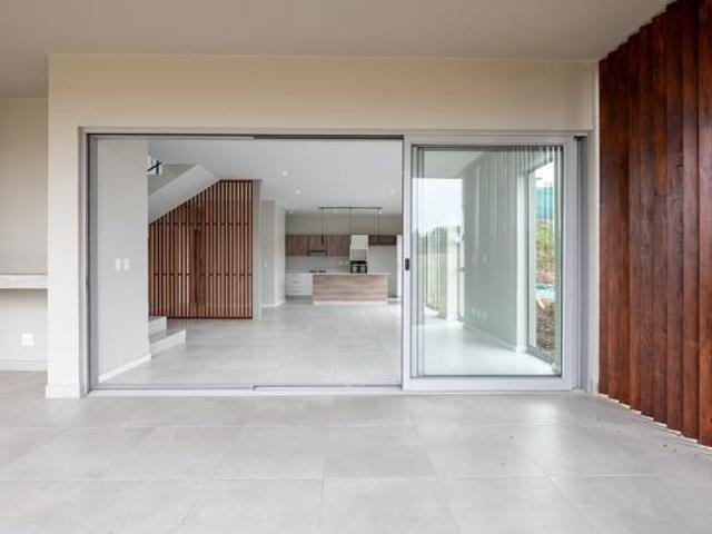 Townhouse for sale in Princess Grant, Kwazulu-natal