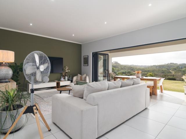 Townhouse for sale in Princess Grant, Kwazulu-natal