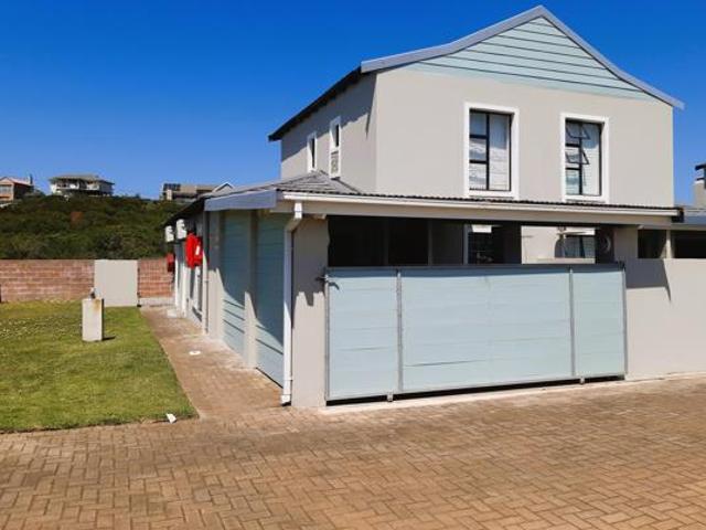 Townhouse for sale in Cape St Francis, Eastern Cape