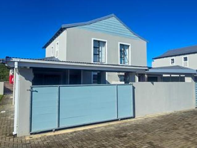 Townhouse for sale in Cape St Francis, Eastern Cape