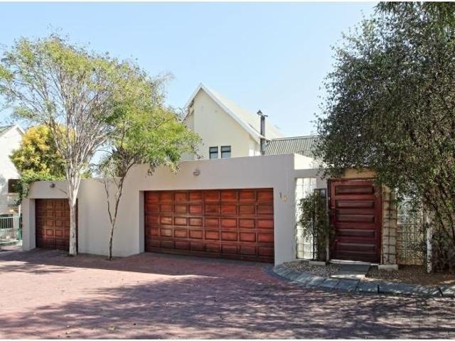 Townhouse for rent in Alexandra, Gauteng