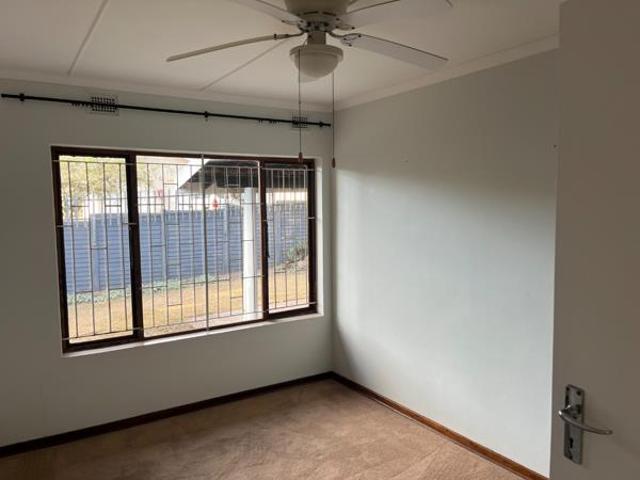 Townhouse for rent in Ugu District Municipality, Kwazulu-natal