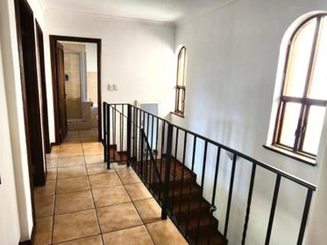 Townhouse for rent in Seaview, Kwazulu-natal