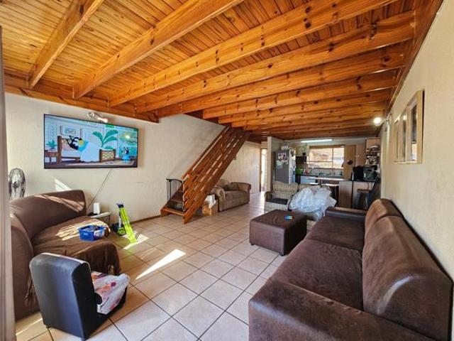 Townhouse for rent in Ekurhuleni, Gauteng