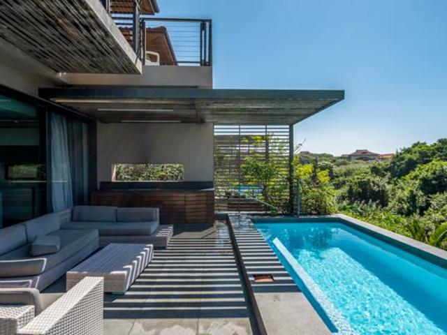 Townhouse for rent in Princess Grant, Kwazulu-natal