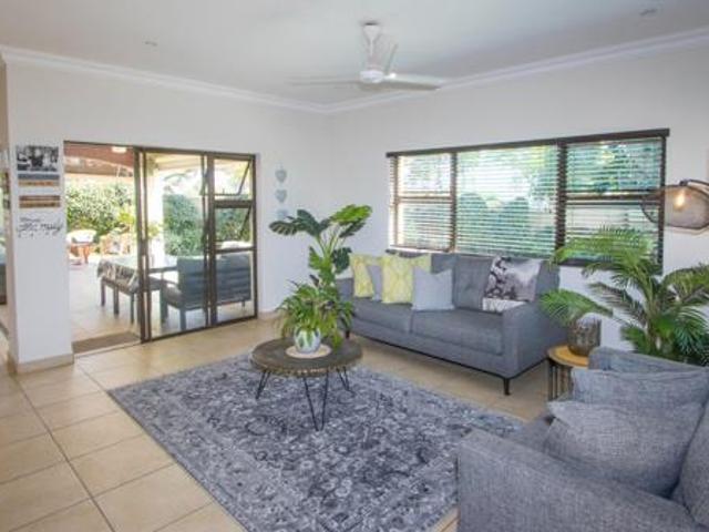 Townhouse for sale in Seaview, Kwazulu-natal