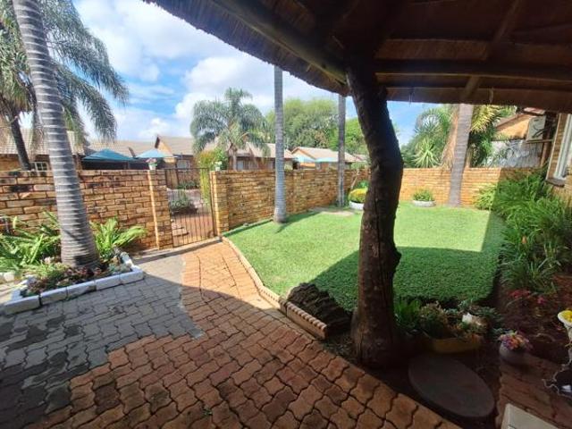 Townhouse for sale in Tlhabane, North West