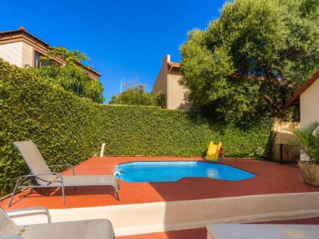 Townhouse for sale in Tlhabane, North West