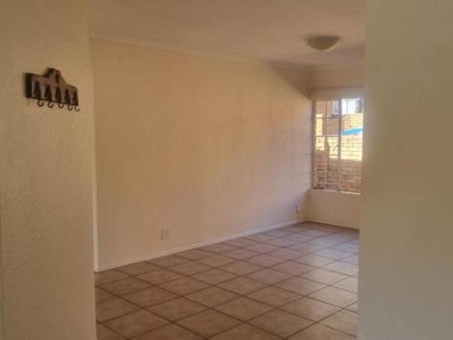 Townhouse for sale in Tlhabane, North West