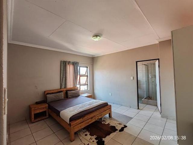 Townhouse for sale in Vosloorus, Gauteng