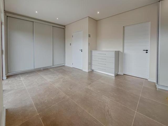 Townhouse for rent in Princess Grant, Kwazulu-natal