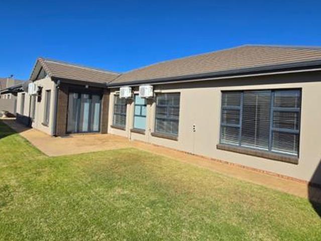 Townhouse for sale in Gert Sibande, Mpumalanga