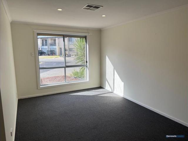 House for rent in Parafield Gardens, Adelaide