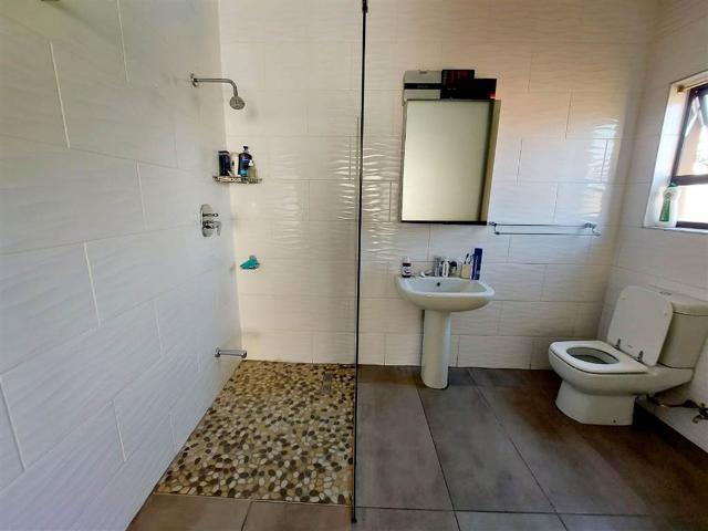 Townhouse for sale in Ekurhuleni, Gauteng