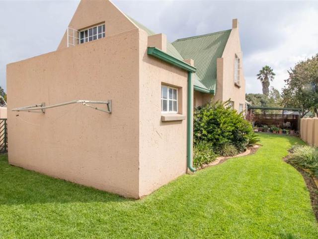 Townhouse for sale in Ekurhuleni, Gauteng