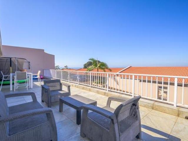 Townhouse for sale in Princess Grant, Kwazulu-natal