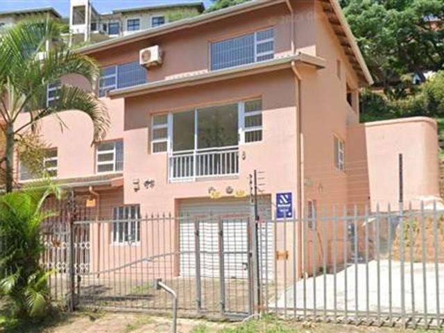 Townhouse for sale in Seaview, Kwazulu-natal