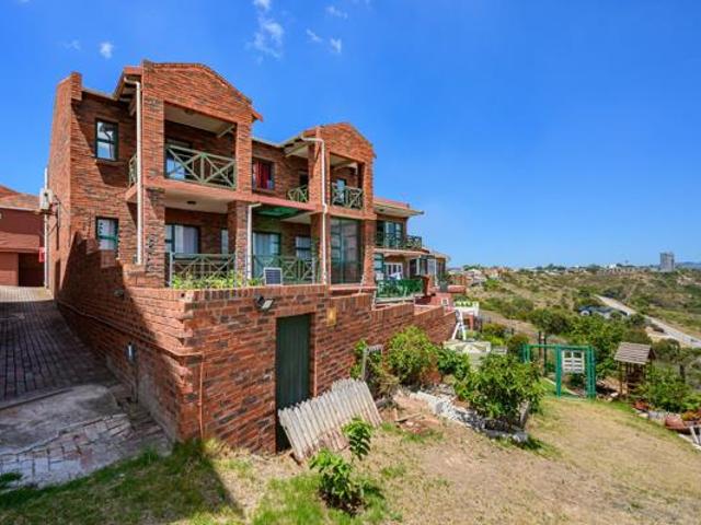 Townhouse for sale in Eastern Cape