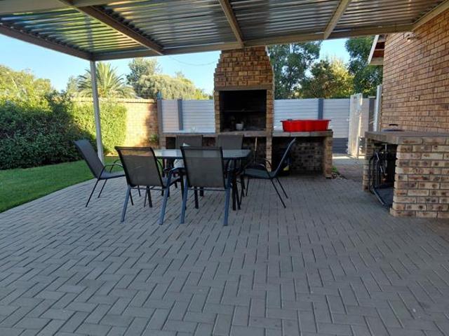 Townhouse for sale in Bloemfontein, Free State