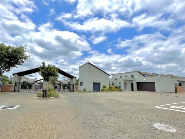 Townhouse for rent in Tembisa, Gauteng